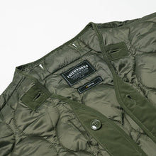 Load image into Gallery viewer, OSCAR SHORT FISHTAIL PARKA JACKET - OLIVE