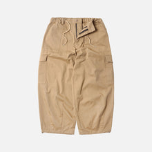 Load image into Gallery viewer, TWILL CARGO BALLOON PANTS - BEIGE