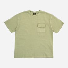 Load image into Gallery viewer, CIGARETTE POCKET PIGMENT DYEING T-SHIRT - GREEN