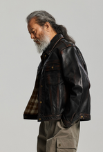 Load image into Gallery viewer, Cowhide Storm Trucker Jacket - Washed Brown