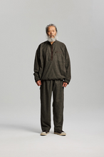 Load image into Gallery viewer, Wool Half Pullover - Forest Black