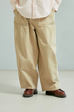 Load image into Gallery viewer, Twill Balloon Pants - Beige