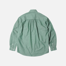 Load image into Gallery viewer, CIGARETTE POCKET CHAMBRAY SHIRT - GREEN