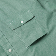 Load image into Gallery viewer, CIGARETTE POCKET CHAMBRAY SHIRT - GREEN