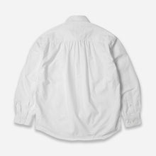 Load image into Gallery viewer, CIGARETTE POCKET CHAMBRAY SHIRT - WHITE