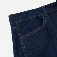 Load image into Gallery viewer, CURVED DENIM PANTS - INDIGO