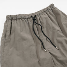 Load image into Gallery viewer, MONDRIAN LIGHT SHORTS - MUD