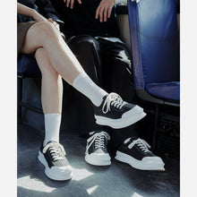 Load image into Gallery viewer, NODE DECK SHOE - BLACK