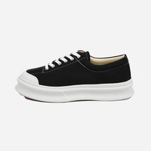 Load image into Gallery viewer, NODE DECK SHOE - BLACK