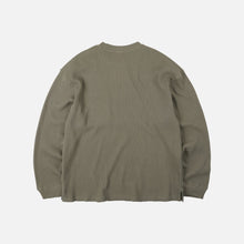 Load image into Gallery viewer, OVERSIZED WAFFLE POCKET T-SHIRT - OLIVE