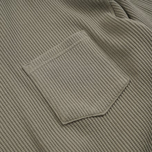 Load image into Gallery viewer, OVERSIZED WAFFLE POCKET T-SHIRT - OLIVE