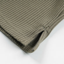 Load image into Gallery viewer, OVERSIZED WAFFLE POCKET T-SHIRT - OLIVE