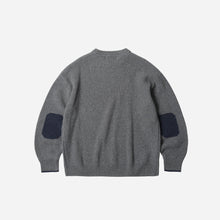 Load image into Gallery viewer, PATCH ROUND PULLOVER KNIT - GREY