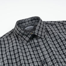 Load image into Gallery viewer, SEERSUCKER CHECKED SHIRT - BLACK