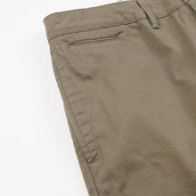Load image into Gallery viewer, WASHED OFFICER CHINO PANTS - MUD