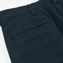 Load image into Gallery viewer, WASHED OFFICER CHINO PANTS - NAVY