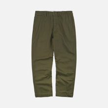 Load image into Gallery viewer, WASHED OFFICER CHINO PANTS - OLIVE