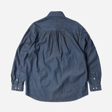 Load image into Gallery viewer, CIGARETTE POCKET CHAMBRAY SHIRT - INDIGO- THE GREAT DIVIDE