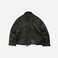 Load image into Gallery viewer, Waxed Cotton Heritage Hunting Jacket - Olive Brown
