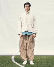 Load image into Gallery viewer, NYLON CARGO BALLOON PANTS - BEIGE
