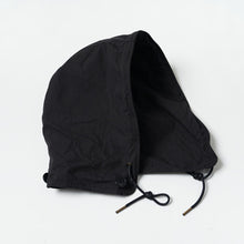 Load image into Gallery viewer, OSCAR SHORT FISHTAIL PARKA JACKET - BLACK
