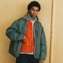 Load image into Gallery viewer, STRIPE QUILT MIL LINER VEST - ORANGE
