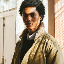 Load image into Gallery viewer, EDGAR N-1 DECK JACKET - BEIGE
