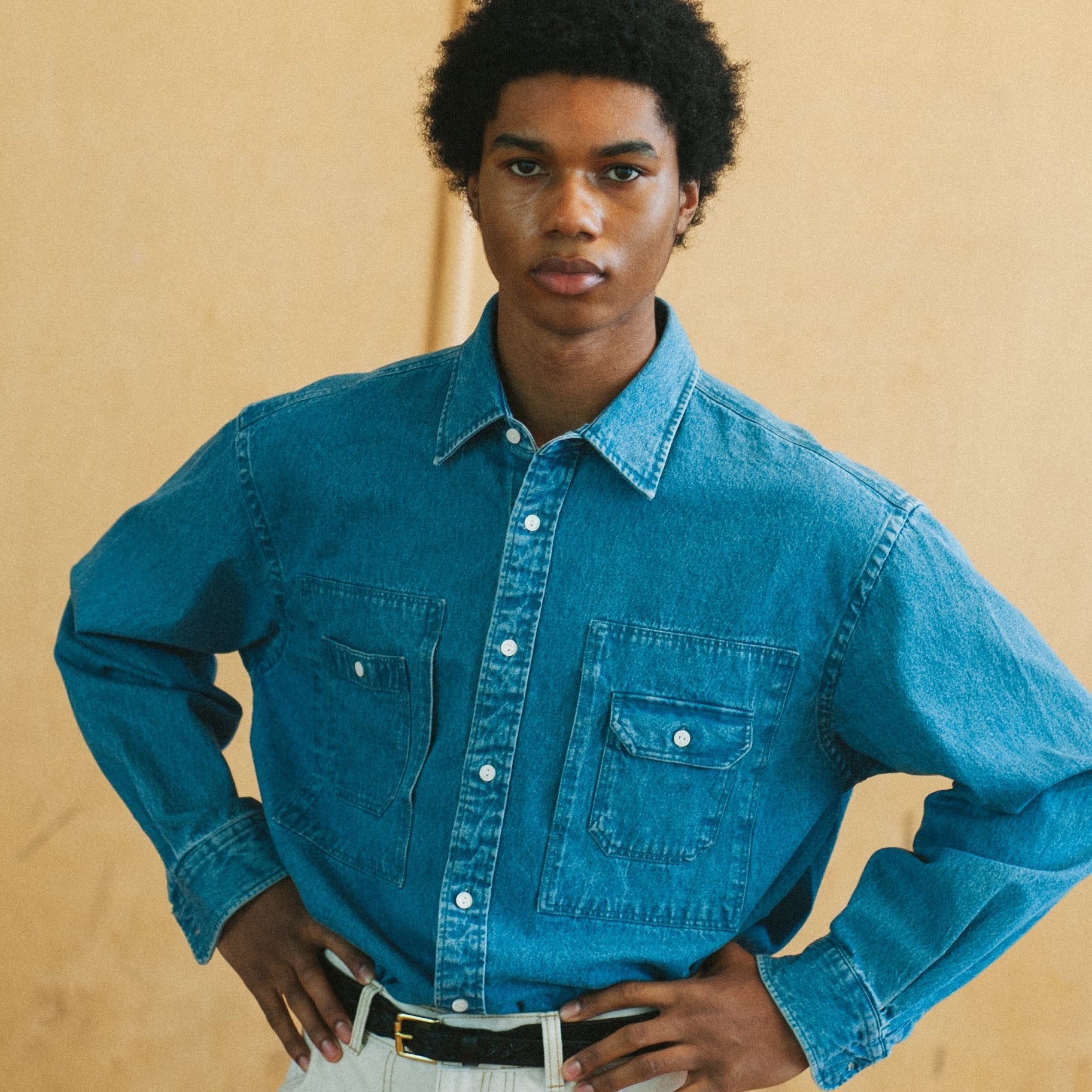 BLEACHED DENIM UTILITY SHIRT - MID BLUE - THE GREAT DIVIDE