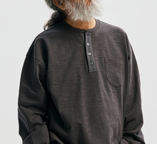Load image into Gallery viewer, SLUB HENLEY L/S T-SHIRT - CHARCOAL
