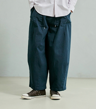 Load image into Gallery viewer, Twill Balloon Pants - Navy
