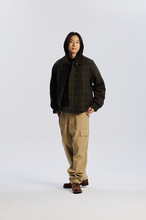 Load image into Gallery viewer, Wool Heritage Hunting Jacket - Seaweed
