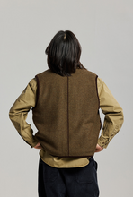 Load image into Gallery viewer, Herringbone Wool Hunting Vest - Brown Green
