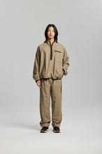 Load image into Gallery viewer, Wool Half Pullover - Desert Beige
