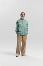 Load image into Gallery viewer, Cigarette Pocket Chambray Shirt - Green
