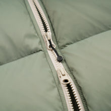 Load image into Gallery viewer, ALTAVIA DOWN JACKET - LIGHT OLIVE
