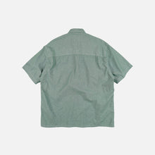 Load image into Gallery viewer, CHAMBRAY BIG POCKET HALF SHIRT - GREEN

