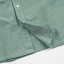 Load image into Gallery viewer, CHAMBRAY BIG POCKET HALF SHIRT - GREEN
