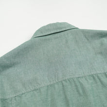 Load image into Gallery viewer, CHAMBRAY BIG POCKET HALF SHIRT - GREEN
