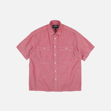 Load image into Gallery viewer, CHAMBRAY BIG POCKET HALF SHIRT - RED

