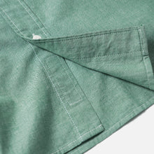 Load image into Gallery viewer, CIGARETTE POCKET CHAMBRAY SHIRT - GREEN
