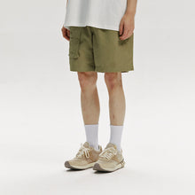 Load image into Gallery viewer, COMFORTABLE BANDING SHORTS - MOSS GREEN
