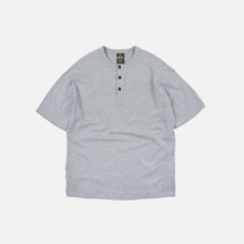 Load image into Gallery viewer, HENLEY HALF T-SHIRT - GREY
