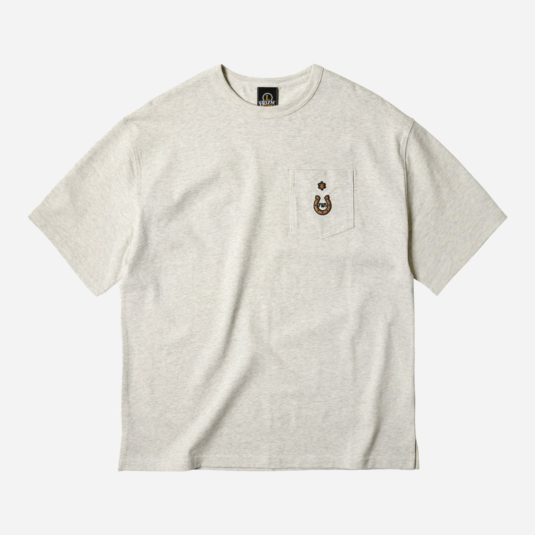 HORSESHOE POCKET TEE - OATMEAL