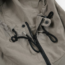 Load image into Gallery viewer, MONDRIAN LIGHT ANORAK PARKA - MUD
