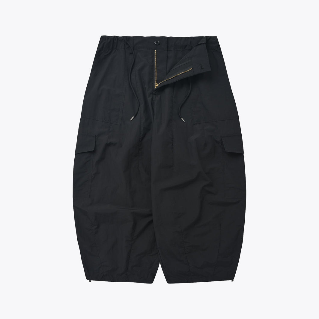 NYLON CARGO BALLOON PANTS - BLACK