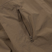 Load image into Gallery viewer, NYLON POCKET PULLOVER SWEATER - BROWN
