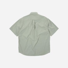 Load image into Gallery viewer, OG POPLIN OVERSIZED SHIRT - LIGHT GREEN
