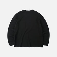 Load image into Gallery viewer, OVERSIZED WAFFLE POCKET T-SHIRT - BLACK
