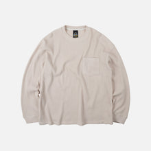Load image into Gallery viewer, OVERSIZED WAFFLE POCKET T-SHIRT - CREAM
