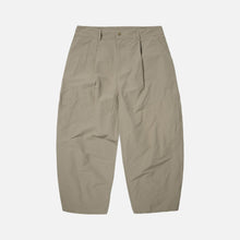Load image into Gallery viewer, POCKET BALLOON PANTS - BEIGE
